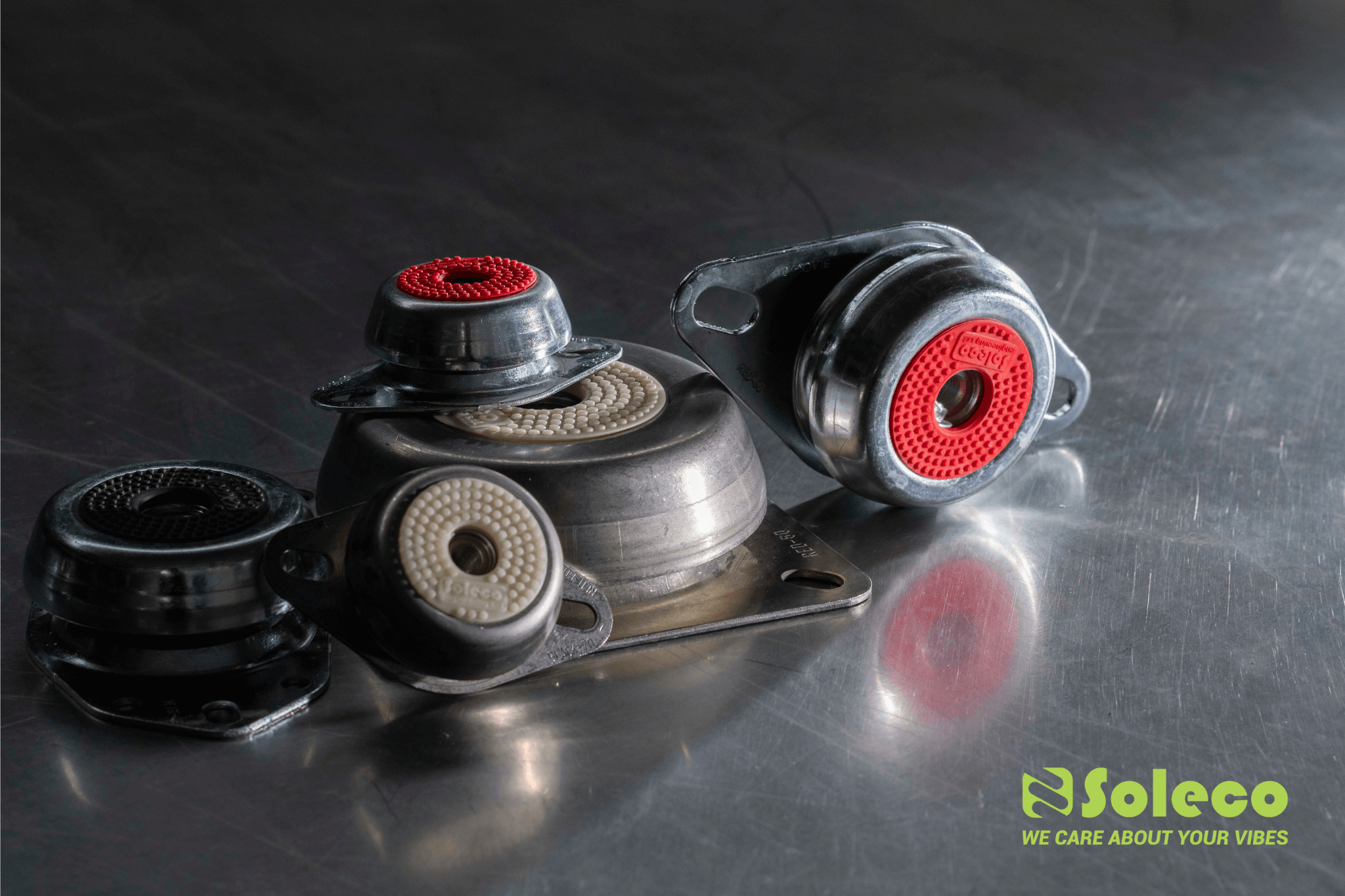 Kit piedini antivibranti Soleco per ridurre le vibrazioni