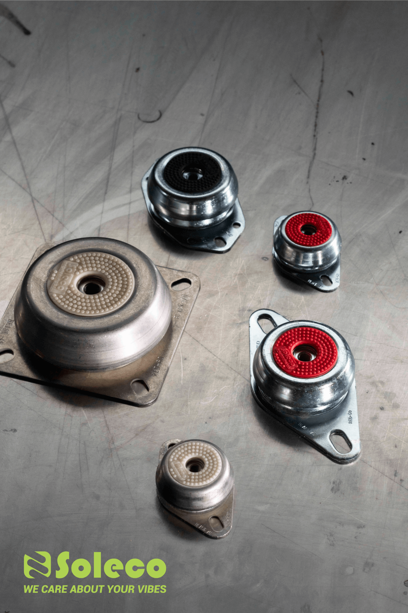 Kit piedini antivibranti Soleco per ridurre le vibrazioni